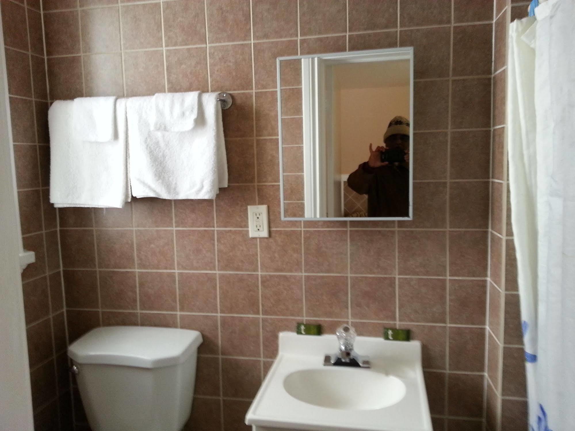 Pleasant Stay Motel Ancaster Екстер'єр фото