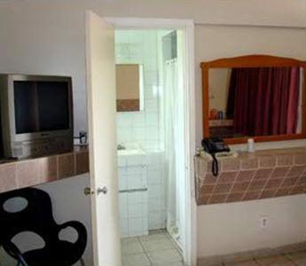 Pleasant Stay Motel Ancaster Екстер'єр фото